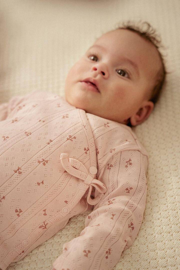 Little Dutch Wickelshirt für Babys in Rosa mit langen Ärmeln und Blumenprint