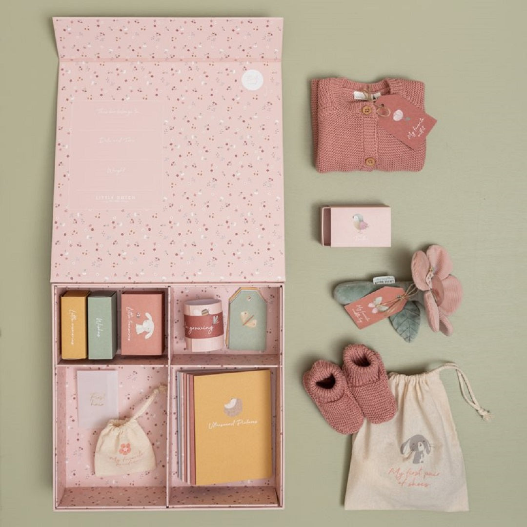 Erinnerungsbox Flowers & Butterflies mit Fächern für Erinnerungen aus der Babyzeit