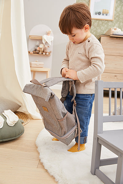 Kinderrucksack BAUERNHOF – Rückseite und Träger
