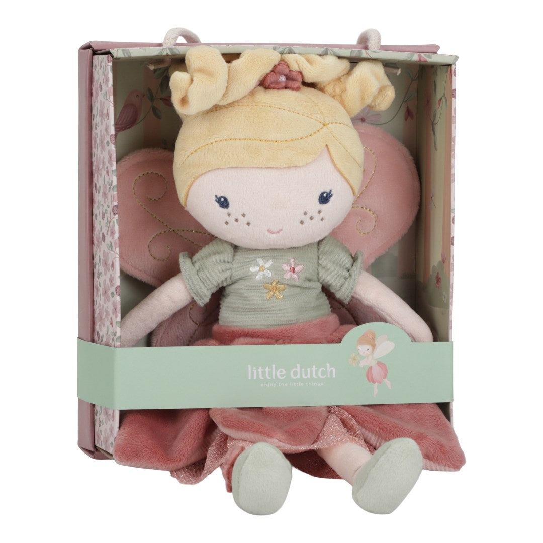 Little Dutch Fee Mila Fairy Garden – weitere Ansicht der weichen 35 cm Kuschelpuppe mit Flügeln und detailreichem Feen-Outfit