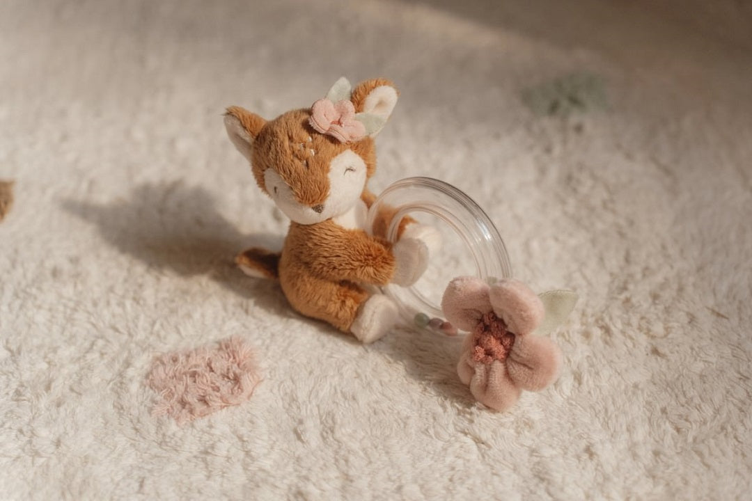 Ringrassel Reh Fairy Garden von Little Dutch – Babyspielzeug zum Greifen, Drehen und Schütteln zur Förderung der Hand-Augen-Koordination