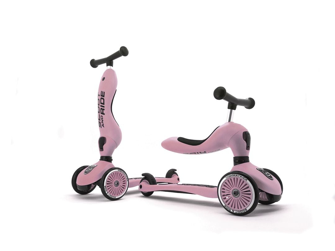 Scoot & Ride Highwaykick 1 Rose – Detailansicht des stabilen Kinder-Kickboards mit zwei Vorderrädern und einem Hinterrad