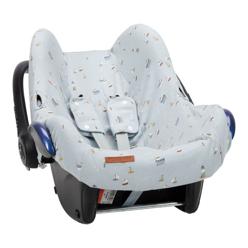 Babyschalenbezug Sailors Bay Blau aus Baumwolle mit maritimem Segelboot-Motiv