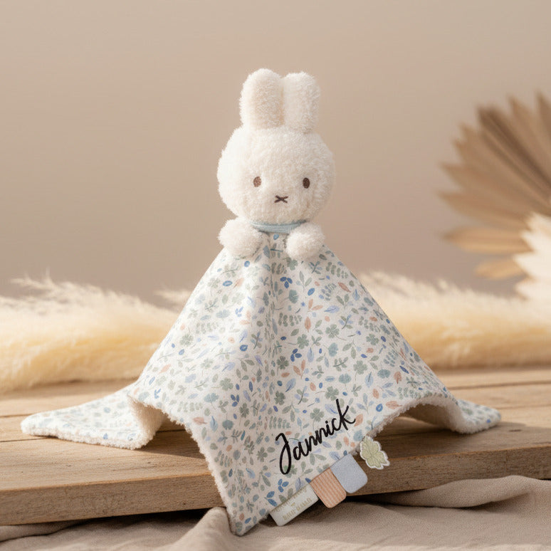 Knuffeldoekje konijn Lucky Leaves x Miffy
