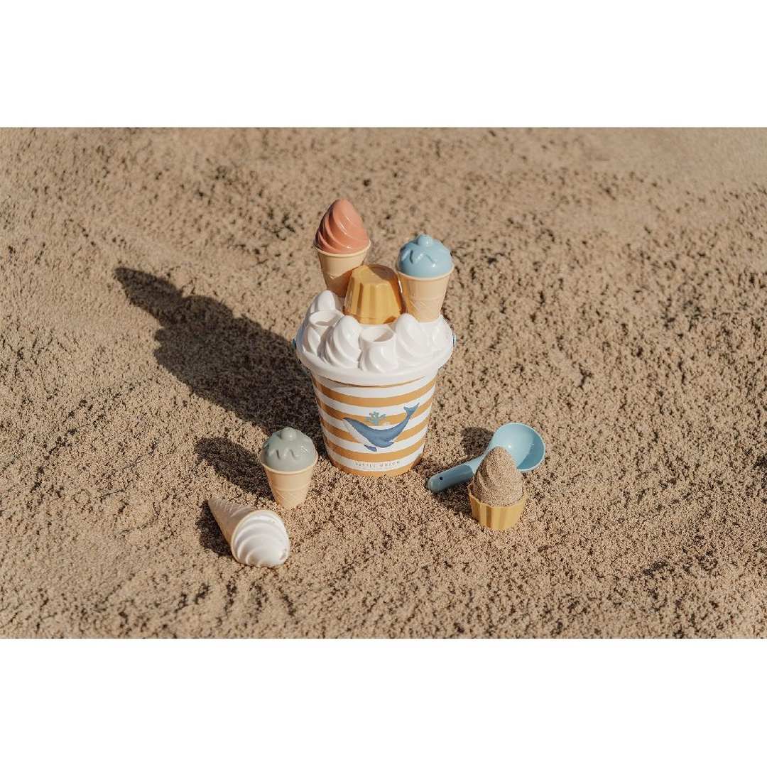 Eimer-Set Eiscreme Ocean Dreams Blue – Detailansicht des Sandspielzeugs