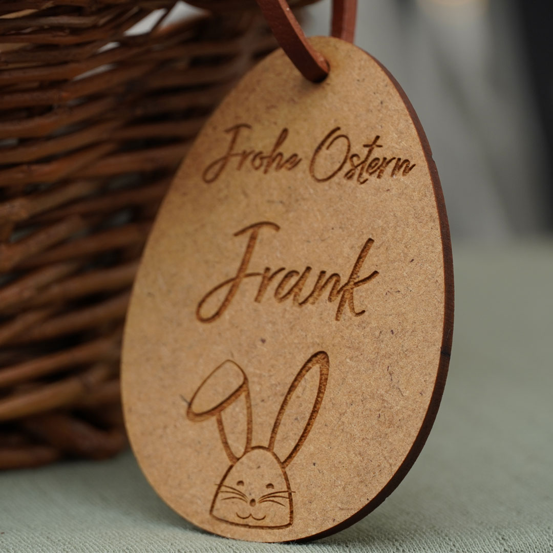 Panier de Pâques personnalisé en osier avec pendentif œuf | Schmatzepuffer