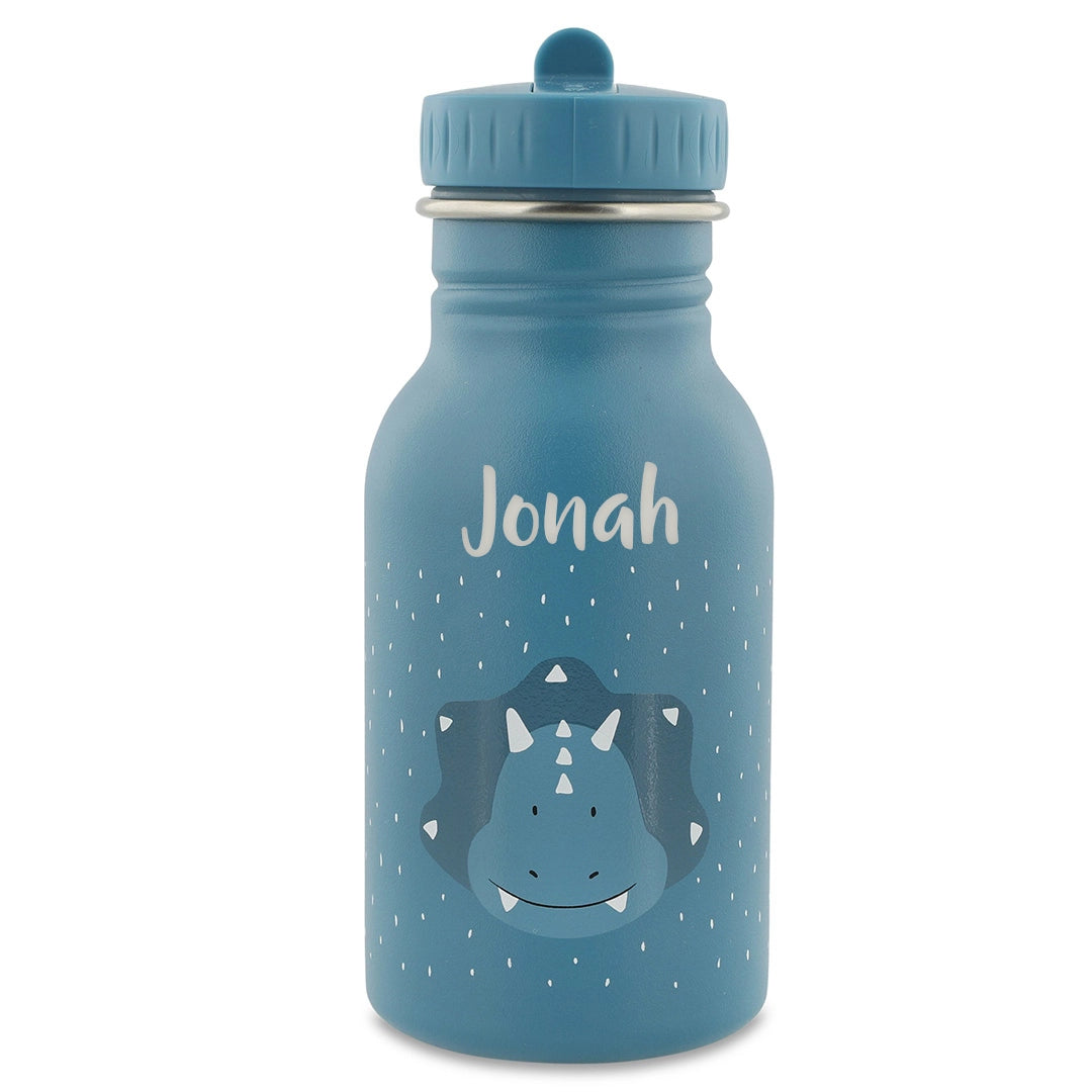 Trixie Trinkflasche 350ml Herr Triceratops – Frontansicht mit aufgedrucktem Namen
