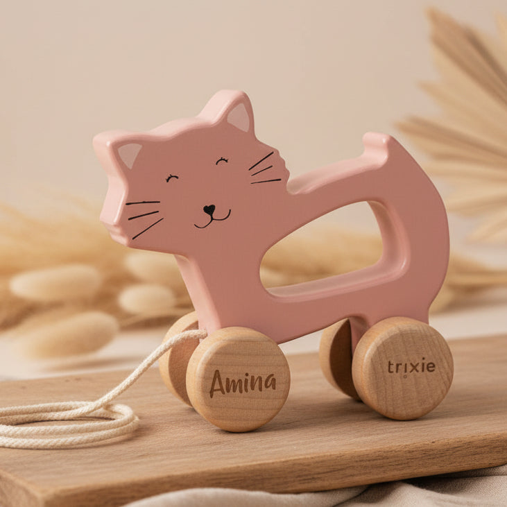 Trixie Holz-Nachziehtier Frau Katze mit Namensgravur