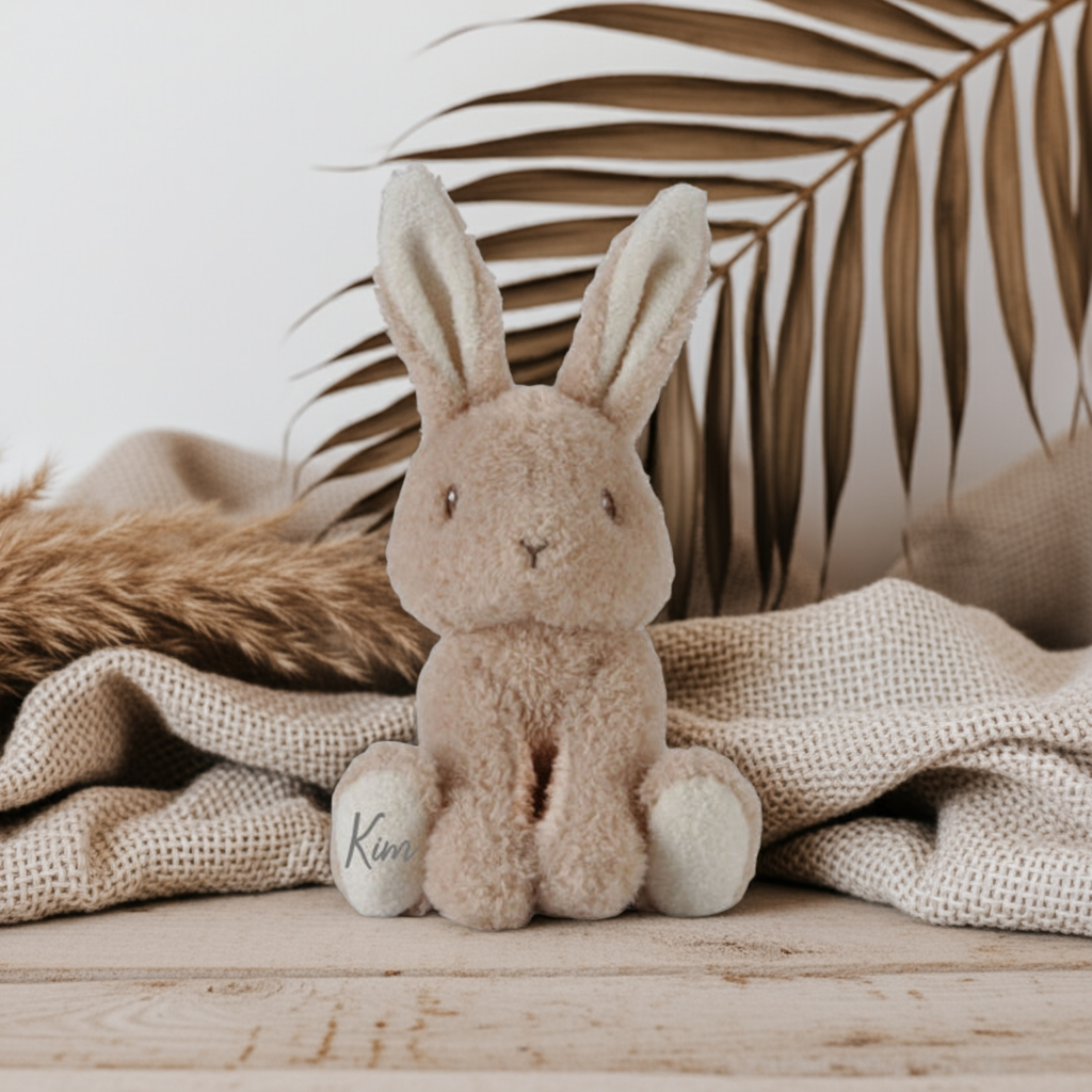 Doudou bébé Lapin 15 cm – personnalisable | Little Dutch