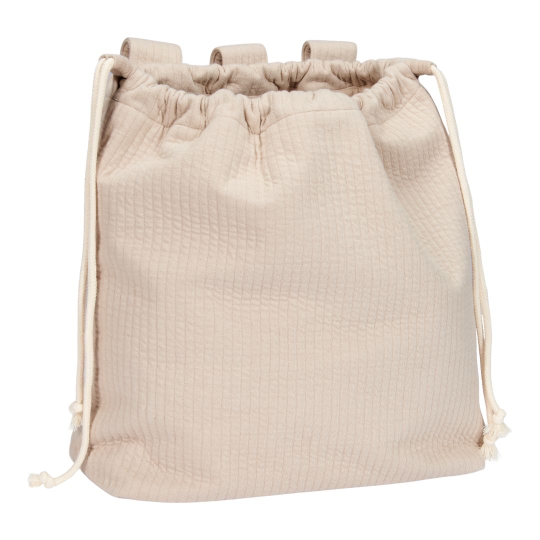 Little Dutch Spielzeugbeutel Pure Beige am Laufstall