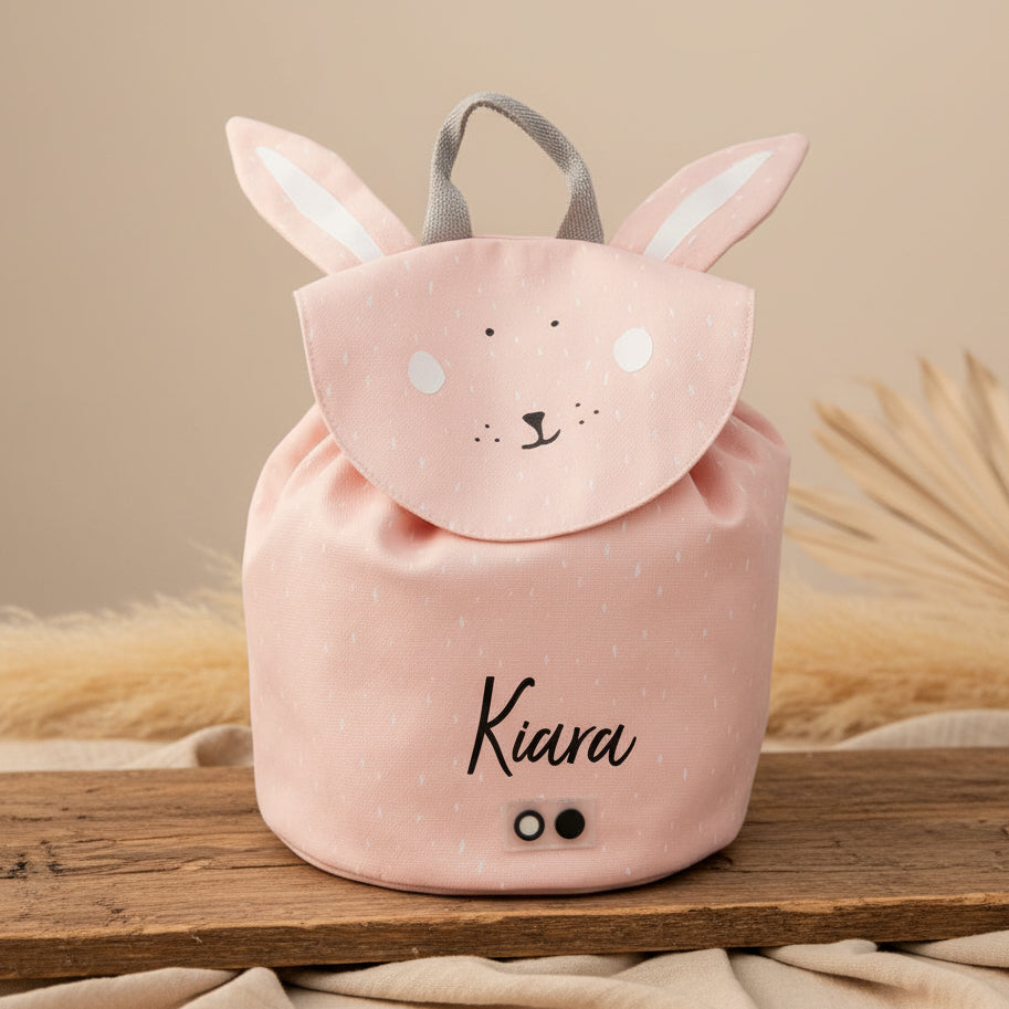 Rosa Trixie Kinder-Mini-Rucksack Frau Hase – wasserabweisender Rucksack mit Kaninchenmotiv für Kindergarten und Freizeit