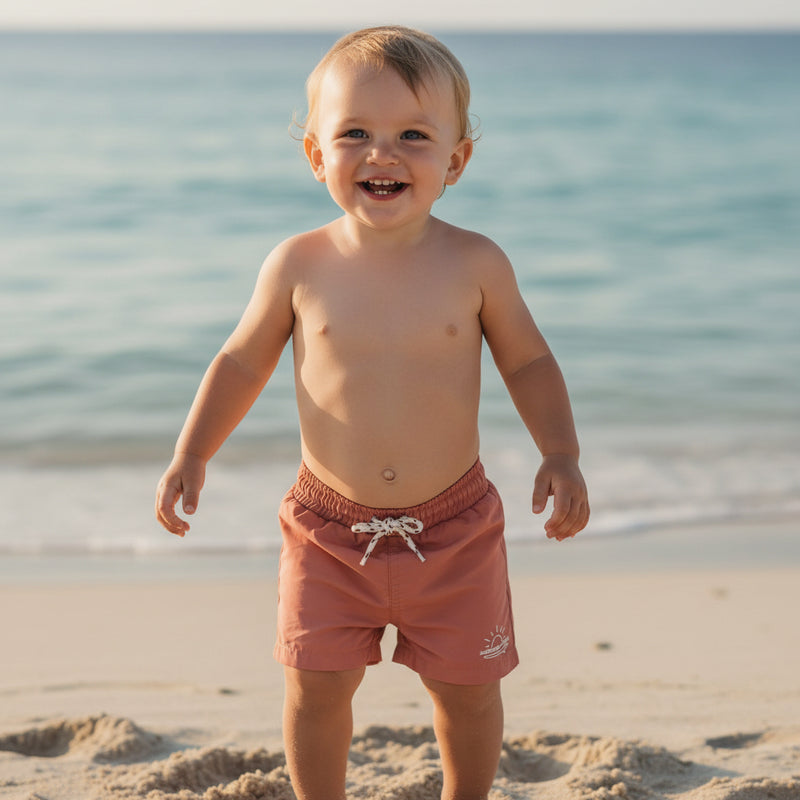 Kinder Badeshorts Vintage Sunny Stripes – gestreifte Badehose in Mehrfarbig