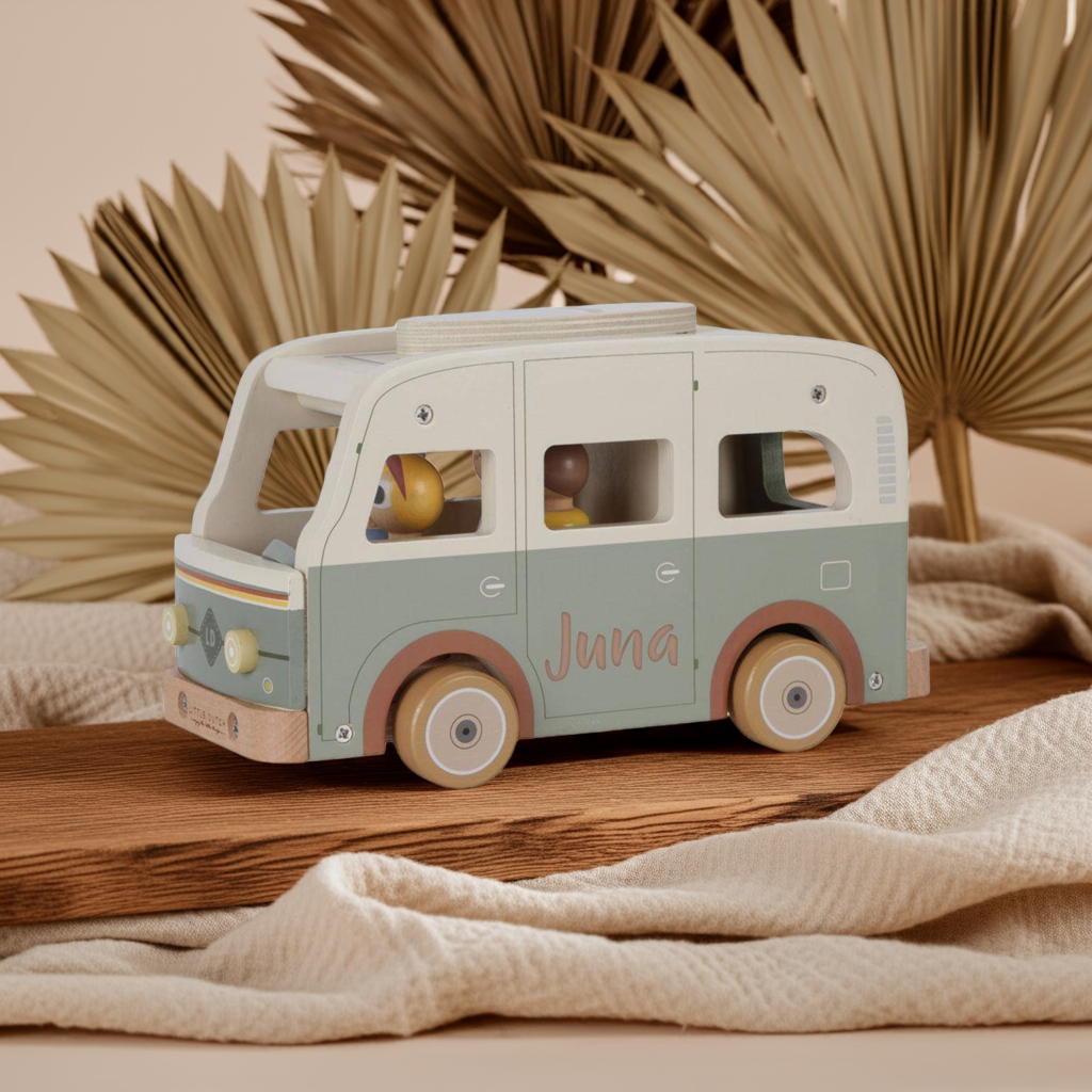 Little Dutch Vintage Camper aus Holz mit Zubehör für fantasievolle Rollenspiele